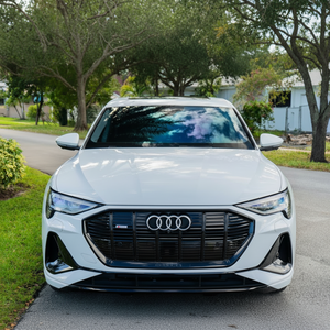 Audi e-tron Sportback Premium Plus 2021 Usado, Motor Dual, Tracción en las Cuatro Ruedas, Sistema de Suspensión Neumática Adaptativo, Sin Modificar - Product Image 1