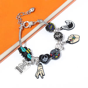 Wowei Wednesday Black Wednesday Pulsera de bricolaje con cuentas de <span class=keywords><strong>la</strong></span> serie de televisión <span class=keywords><strong>Addams</strong></span> Family Pendant - Product Image 3