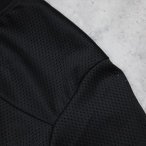 T-shirt de sport personnalisé en maille à col en V et manches courtes, respirant, imprimé, pour homme - Product Image 4