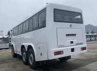 Bus tout-terrain Dongfeng 6x6 puissant avec moteur Cummins, 31 places