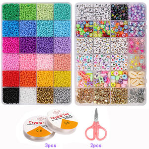 Pour <span class=keywords><strong>Amazon</strong></span> transfrontalier enfants ensemble de bijoux à bricoler soi-même boîte douce poterie argile Lucite <span class=keywords><strong>perles</strong></span> Alphabet anglais <span class=keywords><strong>perles</strong></span> <span class=keywords><strong>perles</strong></span> acryliques - Product Image 3