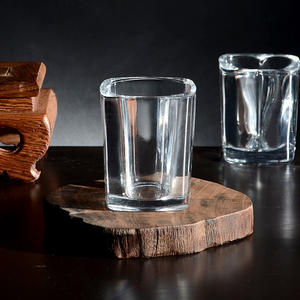 Gelas Desain Api Persegi Personalisasi Grosir Ramah Lingkungan Gaya Amerika Klasik untuk Pesta Asal Chongqing Grosir (>10L) - Product Image 2