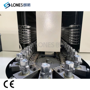 LS-B3L 2-Kavitäten Halbautomatische PET-Getränkeflaschen-Blasformmaschine 10ml bis 3l Herstellungsmaschine für Kleine Flaschen 1000BPH - Product Image 2