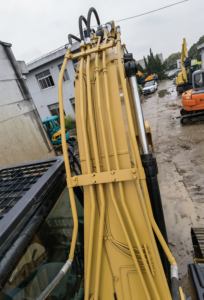 Japón de segunda mano Caterpillar 325D Usado Excavadora hidráulica sobre orugas Maquinaria original Excavadora para la venta - Product Image 4