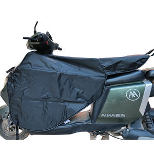 Couvre-<span class=keywords><strong>jambe</strong></span> de <span class=keywords><strong>scooter</strong></span> d'hiver noir avec bande réfléchissante imperméable tablier coupe-vent protecteur <span class=keywords><strong>pour</strong></span> accessoires de motos - Product Image 1