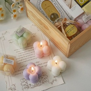 Piccolo cubo magico candela per aromaterapia atmosfera avanzata regalo di compleanno fatto a mano carino regalo di candela per aromaterapia - Product Image 1