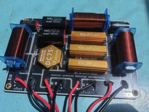 Bevenbi Haut-parleur professionnel PA personnalisé 2 voies 3 voies passif 4 voies Haut-parleur bibliothèque Réseau de <span class=keywords><strong>crossover</strong></span> - Product Image 6