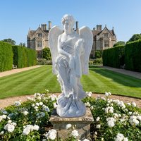 Statue d'ange grandeur nature sculptée à la main en marbre blanc, tenant un panier tressé, sculpture d'ange ailé en pierre naturelle pour manoir