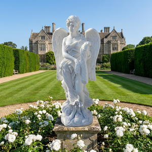 Statue d'ange grandeur nature sculptée à la main en marbre <span class=keywords><strong>blanc</strong></span>, tenant un panier tressé, sculpture d'ange ailé en pierre naturelle pour manoir - Product Image 1