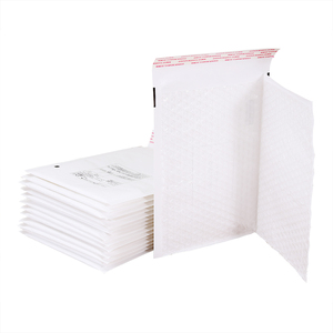 Venta al por mayor en blanco en stock bolsas de burbuja de polietileno bolsa de <span class=keywords><strong>correo</strong></span> con la burbuja - Product Image 6