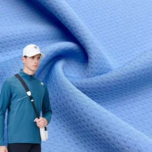 Tessuto a rete sportivo traspirante 100 poliestere lavorato a maglia personalizzato 180gsm bird eye per abbigliamento sportivo