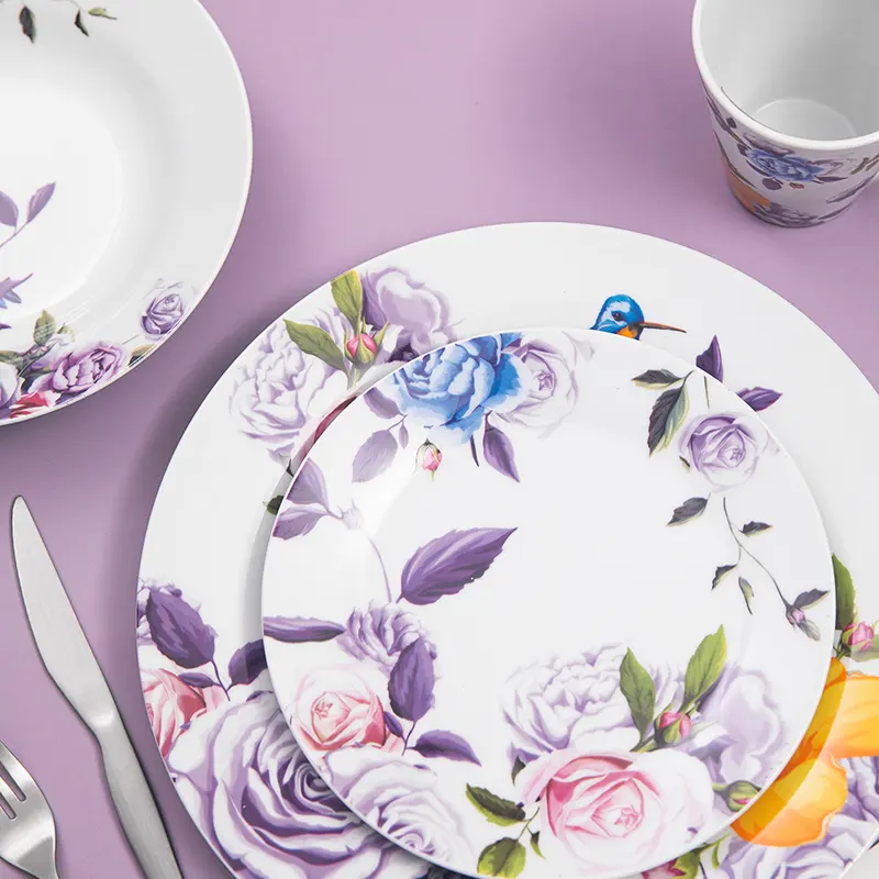 Ensemble de vaisselle à motif floral de 16 pièces Ensemble de vaisselle en céramique en porcelaine blanche avec fleurs et oiseaux