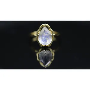 Bloeiende Gems China Fabriek Hoge Kwaliteit Natuurlijke Maansteen Ring Peer Cut 925 Sterling Zilveren Vergulde Ring Voor Vrouwen