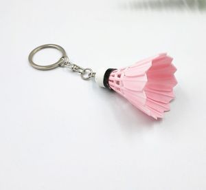 Porte-clés et breloque de sac fantaisie en forme de fausse balle de badminton en plastique, cadeau promotionnel pour le sport et la salle de sport - Product Image 5