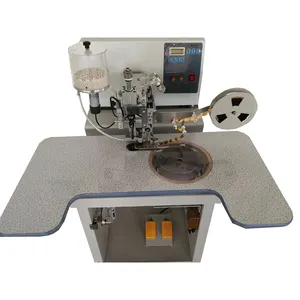 Sequin and pearl setting attaching machine for clothing