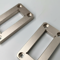 Support de cadre rectangulaire en acier inoxydable usiné sur mesure par CNC avec trous de fixation