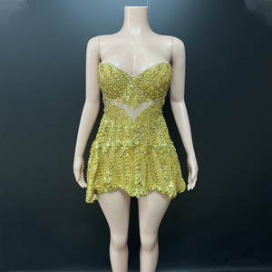 Novance Y5493 Prodotto di Tendenza 2026 Abito Corto da Festa con Strass per Cantanti, Abbigliamento per Festival Musicali, Vestito Luccicante - Product Image 2