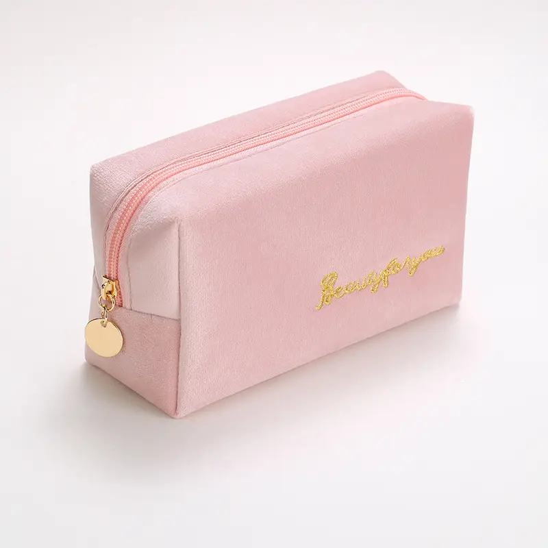 Yüksek kaliteli kadife seyahat kozmetik çantası güzellik nakış logosu fermuar makyaj çantası kılıfı