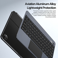 Clavier magnétique flottant en aluminium pour iPad Pro 13 2025 avec touches rétroéclairées 7 couleurs à mécanisme ciseaux et pavé tactile multipoint