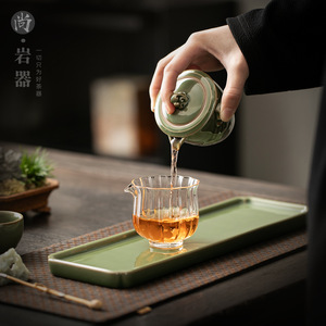 Théière en céramique de style chinois avec couvercle, petite bouilloire résistante à la chaleur pour service à thé Kung Fu - Product Image 2