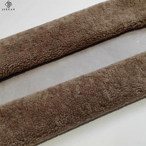 ऑस्ट्रेलियाई कर्ली शेपस्किन कपड़ों के लिए सर्दियों के छोटे बाल ऊन के लिए नरम कच्चे पैटर्न पशु फर कॉलर ऑटो असबाब के लिए - Product Image 3