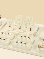 Présentoir à bijoux en microfibre pour bagues, colliers, boucles d'oreilles et pendentifs ; Support de comptoir pour bijoux, présentoir de luxe léger