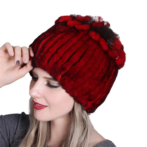 Chapeau d'hiver ultra doux pour femme avec vraie <span class=keywords><strong>fourrure</strong></span> de lapin Rex Design de fleur latérale de mode <span class=keywords><strong>Toque</strong></span> extrêmement chaude pour les activités de plein air - Product Image 4