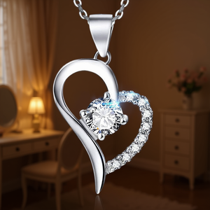 Collier pendentif cœur XL982 en argent 925 plaqué rhodium avec cristaux et strass sertis griffe, bijou romantique pour femme, idéal pour mariage - Product Image 2