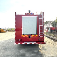 Truk Pemadam Kebakaran Howo 4x2 Baru Tangki Air 8000L Busa Diesel Transmisi Manual Euro 3