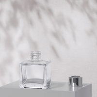 Bouteilles diffuseurs en verre carrées courtes personnalisées en usine, de 50 ml à 300 ml, récipients d'aromathérapie, logo et couleur personnalisables