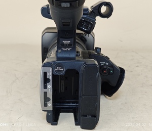 ขายส่ง OEM HDR-AX2000E เลนส์ซูมออปติคอล 12 เท่า ระบบประชุมทางวิดีโอระดับมืออาชีพ 1080P พลาสติก - Product Image 4