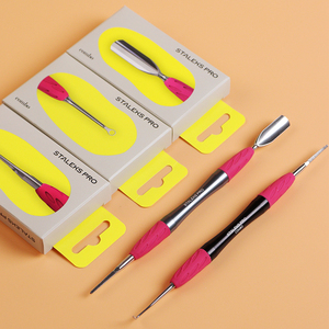 Pousse-cuticules professionnel en silicone et acier |   <span class=keywords><strong>STALEKS</strong></span> PRO Origine Ukraine |   Outil de manucure de qualité professionnelle pour l'élimination des peaux mortes - Product Image 6