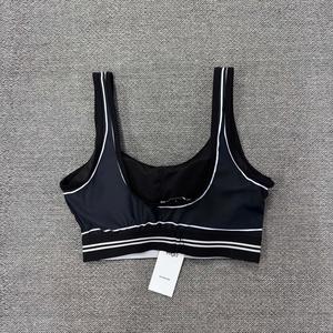 Completo Set <span class=keywords><strong>Sportivo</strong></span> Estivo da <span class=keywords><strong>Donna</strong></span>: Top e Pantaloncini Traspiranti per Yoga, Palestra e Corsa - Abbigliamento <span class=keywords><strong>Sportivo</strong></span> <span class=keywords><strong>Donna</strong></span> Più Venduto - Product Image 5