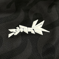 Fabricante de Camisetas de Fútbol Retro con Diseño de Corte y Confección y Logotipo Bordado 3D en Silicona Personalizado