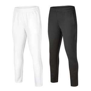 Pantalon de sport hybride tout-terrain avec contrôle de l'humidité, idéal pour les sports d'équipe - Product Image 3
