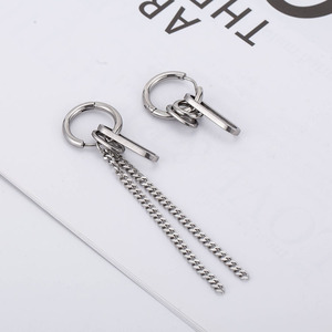 ต่างหูทรงเรขาคณิตเหล็กไทเทเนียมพร้อมพู่โซ่สำหรับผู้หญิงเครื่องประดับแฟชั่น - Product Image 1