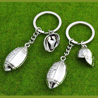 Petit cadeau commémoratif de sport personnalisé Porte-clés de simulation créative de football Pendentif de sac à dos en métal transfrontalier