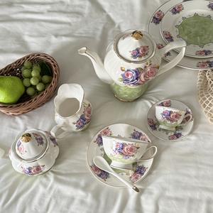 Cadeau romantique, élégant service à thé de l'après-midi avec fleurs de jardin, 22 pièces, théière, pot à lait, sucrier, soucoupe avec assiettes à dessert - Product Image 4