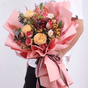 Papel de Embalaje para Flores Resistente al Agua, Venta al Por Mayor de Fábrica, para Regalos de Eventos Deportivos - Product Image 2