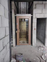 Ascensore Domestico AS1735 400kg 0.4m/s Installato Accanto alle Scale