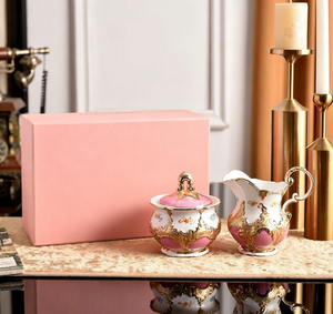Ensemble crème et sucrier en porcelaine fine rose dorée à motifs floraux, style baroque - Product Image 1