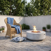 Brasero rectangulaire gris foncé en béton au gaz naturel, 30 pouces, 40 000 BTU, table de feu extérieure autoportante, design écologique pour patios