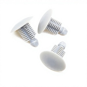 Clips en plastique A65 pour fixation et réparation de garnitures intérieures automobiles - Product Image 3