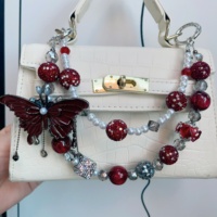 Exquisita cadena para teléfono móvil con diseño de mariposa, con perlas y cristales, colgante para mujer, llavero para coche, se puede personalizar.