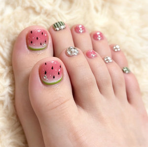 Uñas postizas de sandía fresca de verano hechas a mano, con purpurina efecto ojo de gato, divertidas y lindas, estilo corto para chica, de China. - Product Image 5