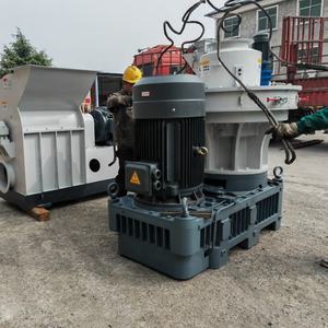 Máquina de pellets de biomasa de buena producción de alta eficiencia, molino de pellets de anillo vertical centrífugo de aserrín - Product Image 5