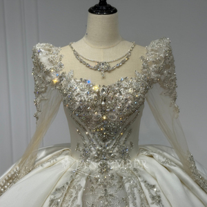 Robe de mariée Xs234 en cristal et perles, ornée de paillettes, avec volants détachables, dos lacé à découpe, style robe de bal Jancember - Product Image 3
