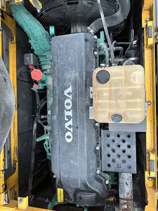 Excavatrice d'occasion Volvo EC380 de 39 tonnes en bon état avec composants PLC prêts à l'emploi Vente de machines bon marché - Product Image 4