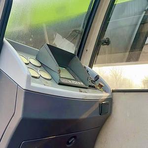 Grue sur camion Zoomlion d'occasion de 25 tonnes, fabriquée en Chine, en excellent état, bien entretenue, prête pour la construction et le levage industriel - Product Image 4