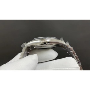 Exquisito y con Textura Completa, Elaborado con la Mejor Maquinaria de Relojería, Este Reloj Mecánico Premium para Hombre - Product Image 4